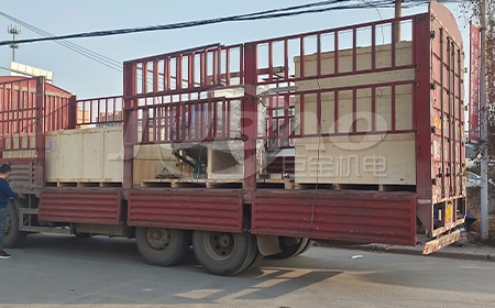 江西宋先生訂購(gòu)的真空上料機(jī)木箱打包完畢，準(zhǔn)備發(fā)貨